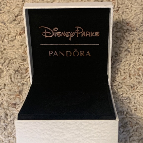 PANDORA x Disney Parks Box BRAND NEW! - Picture 2 of 3